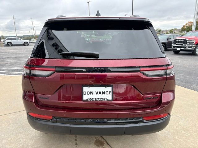 2025 Jeep Grand Cherokee Limited photo 4