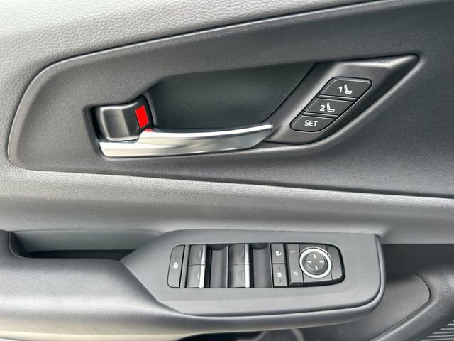 2024 Toyota Prius LE photo 11