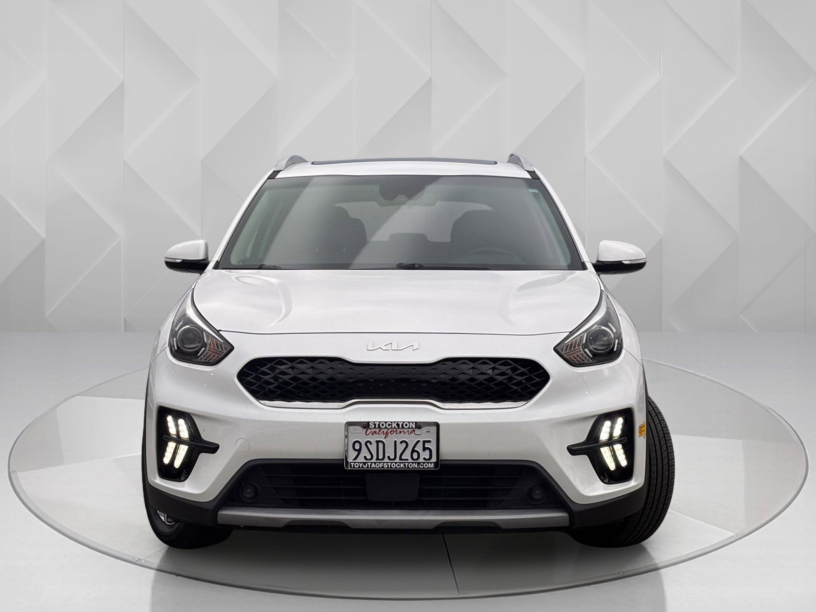 2022 Kia Niro Plug-In Hybrid EX Premium photo 3