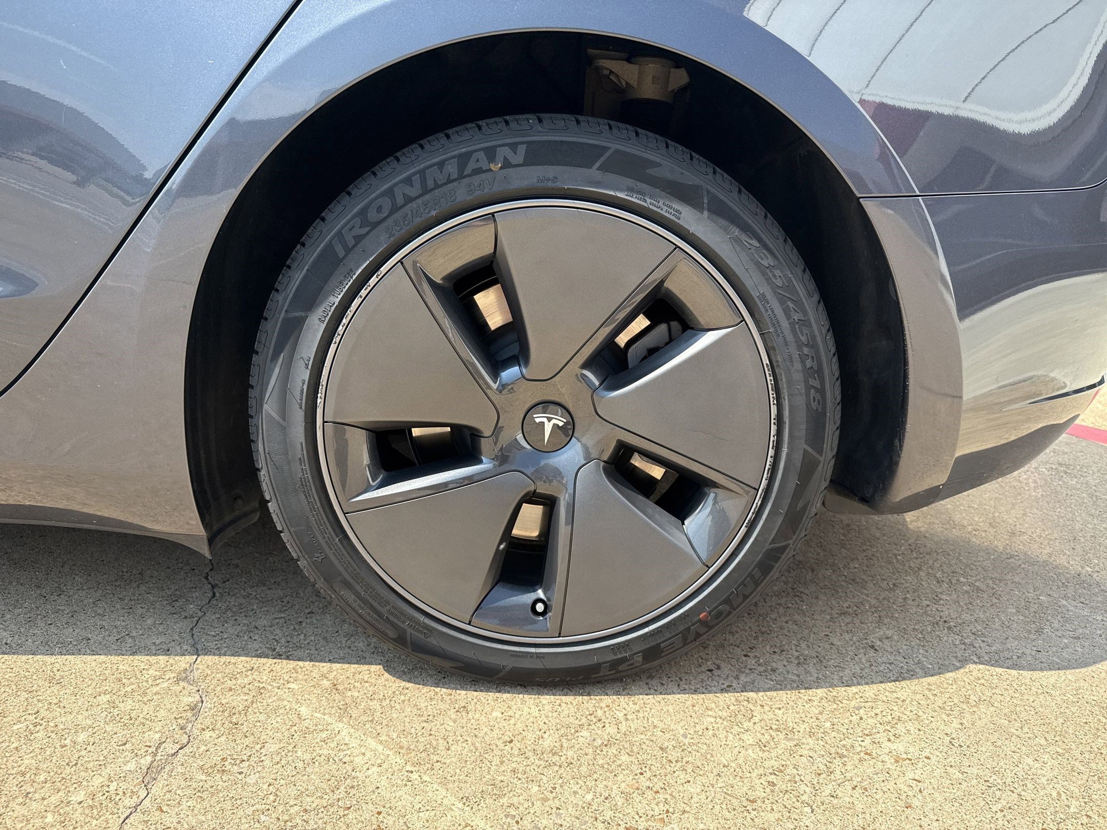 2023 Tesla Model 3 photo 11