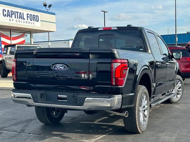 2025 Ford F-150 Lariat photo 8