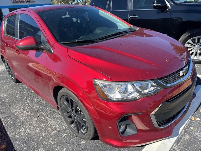 2020 Chevrolet Sonic Premier photo 2