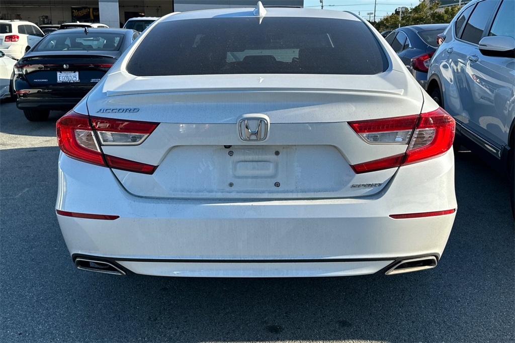 2019 Honda Accord Sport photo 3