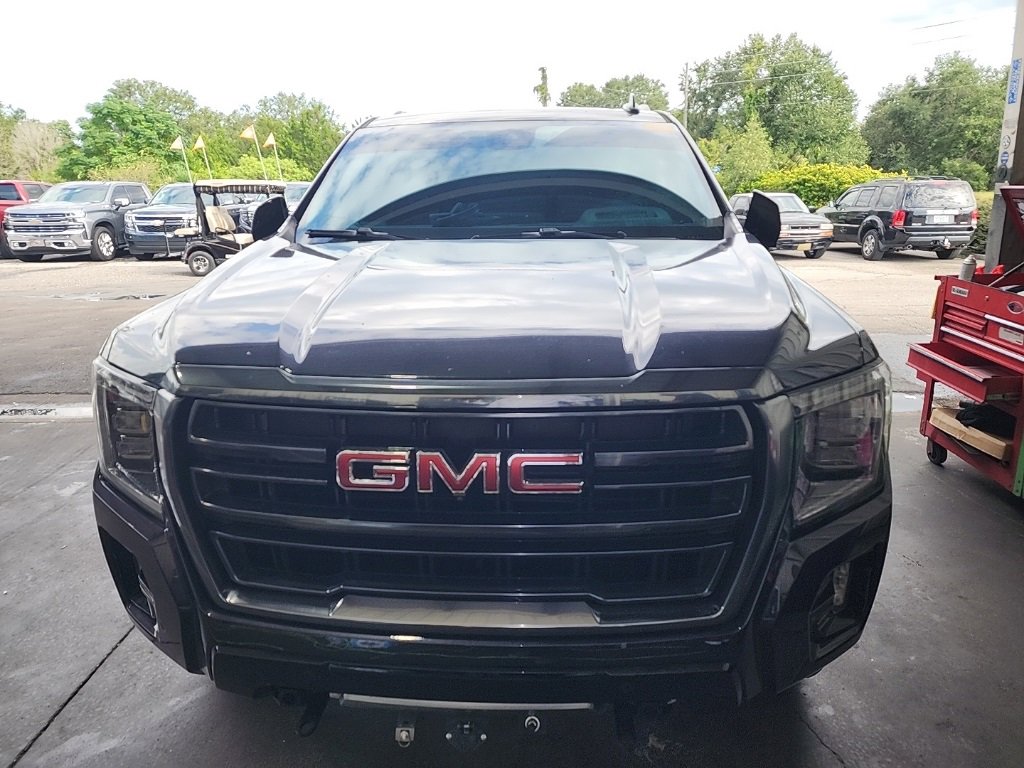2023 Gmc Yukon XL AT4 photo 2