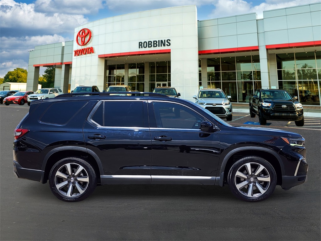 2023 Honda Pilot Touring photo 3