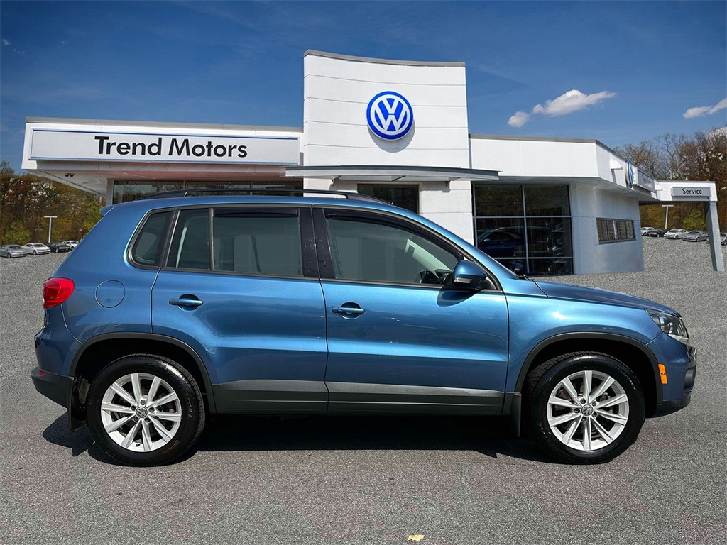 2017 Volkswagen Tiguan S Limited photo 4