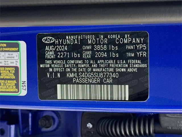2025 Hyundai Elantra SEL Convenience photo 40
