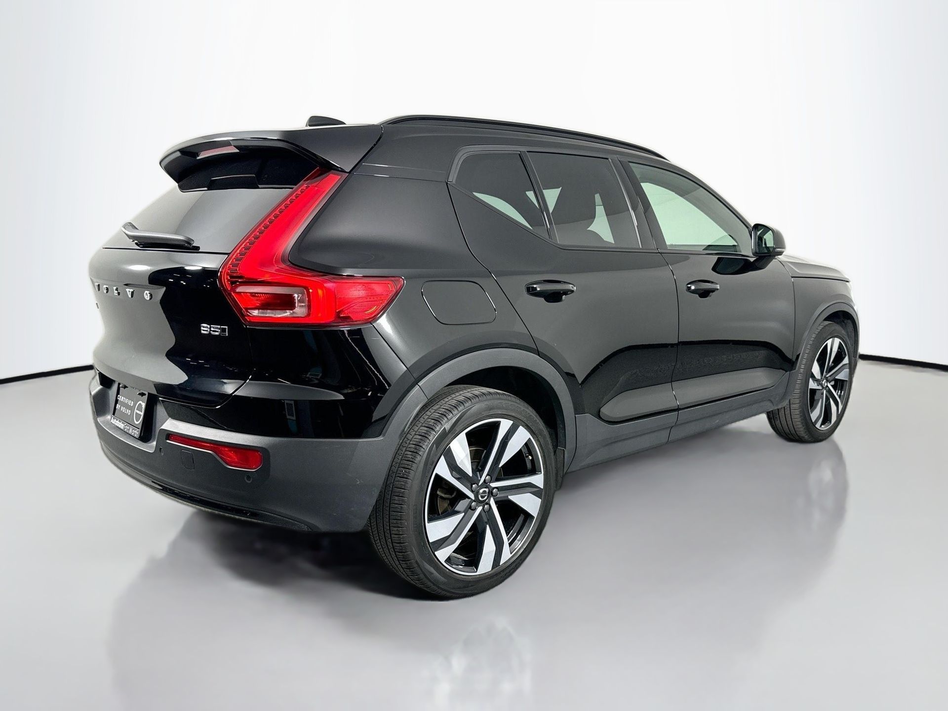 2023 Volvo XC40 Plus photo 4