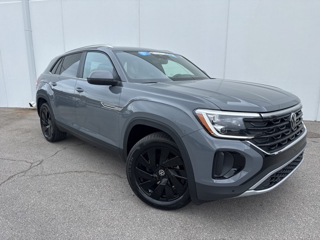 2026 Volkswagen Atlas Cross Sport SE Technology photo 2