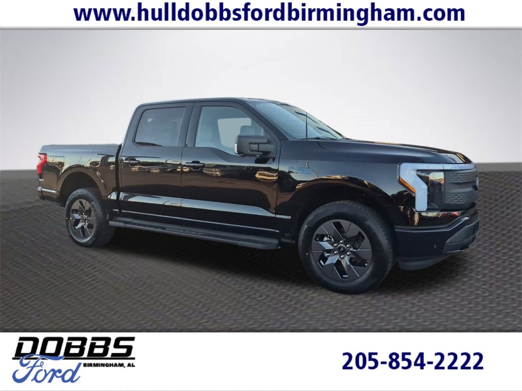 2025 Ford F-150 Lightning Flash's photo