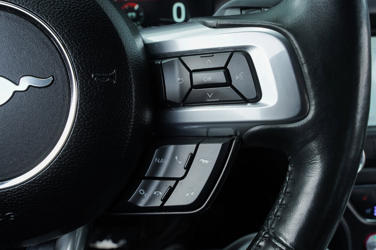 2020 Ford Mustang GT Premium photo 13