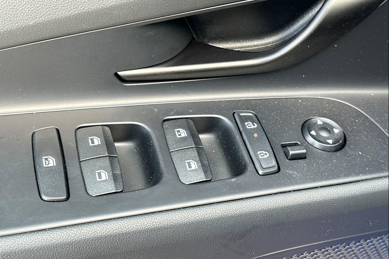 2025 Hyundai Elantra N Base photo 12