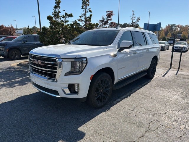 2022 GMC Yukon XL SLT's photo