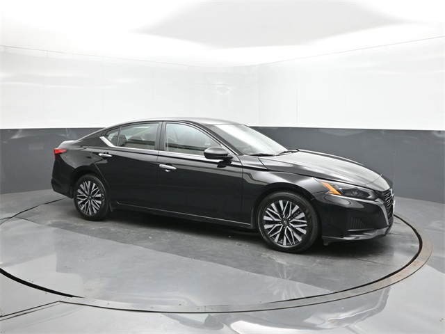 2024 Nissan Altima 2.5 SV photo 15