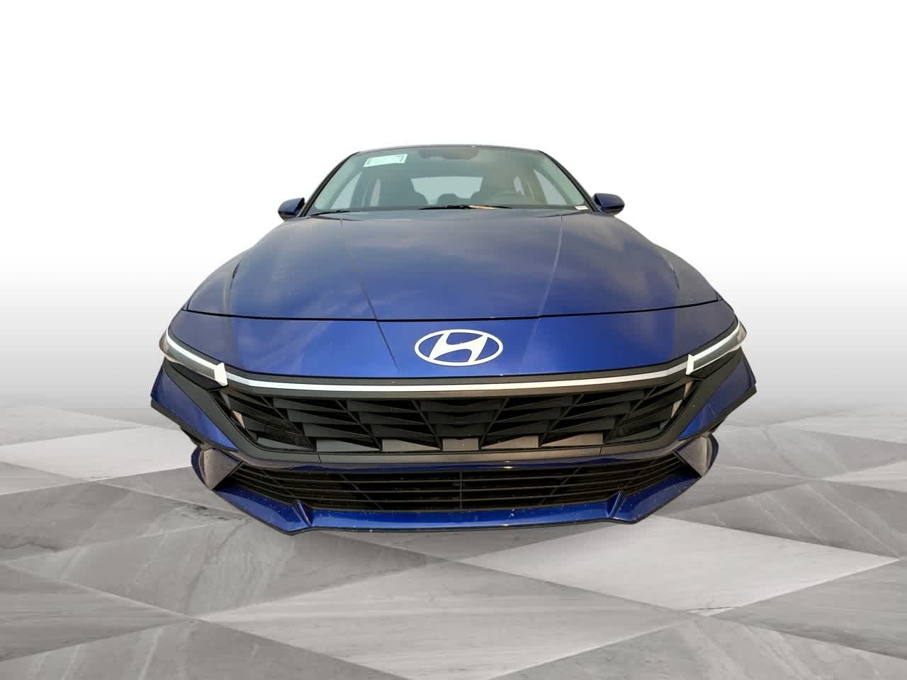 2025 Hyundai Elantra SE photo 3