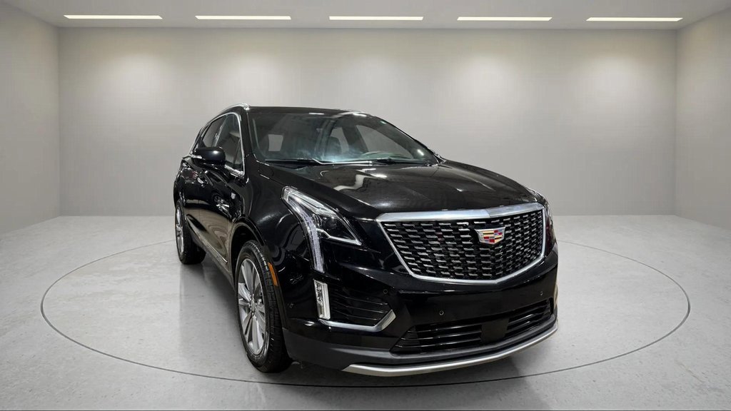 2024 Cadillac XT5 Platinum Premium Luxury photo 3