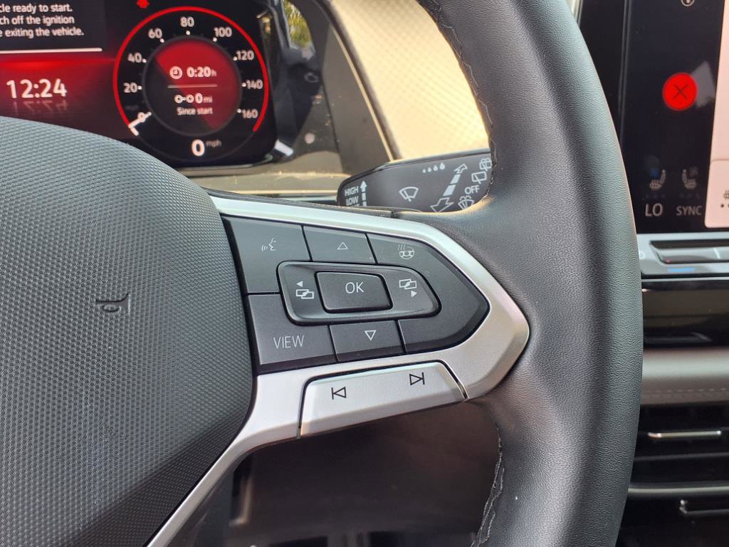 2024 Volkswagen Atlas Peak Edition SE Technology photo 13