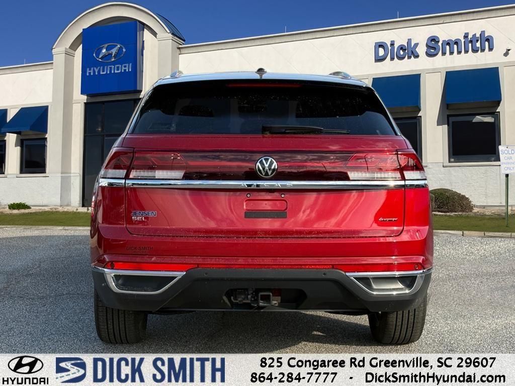 2024 Volkswagen Atlas Cross Sport SEL photo 2