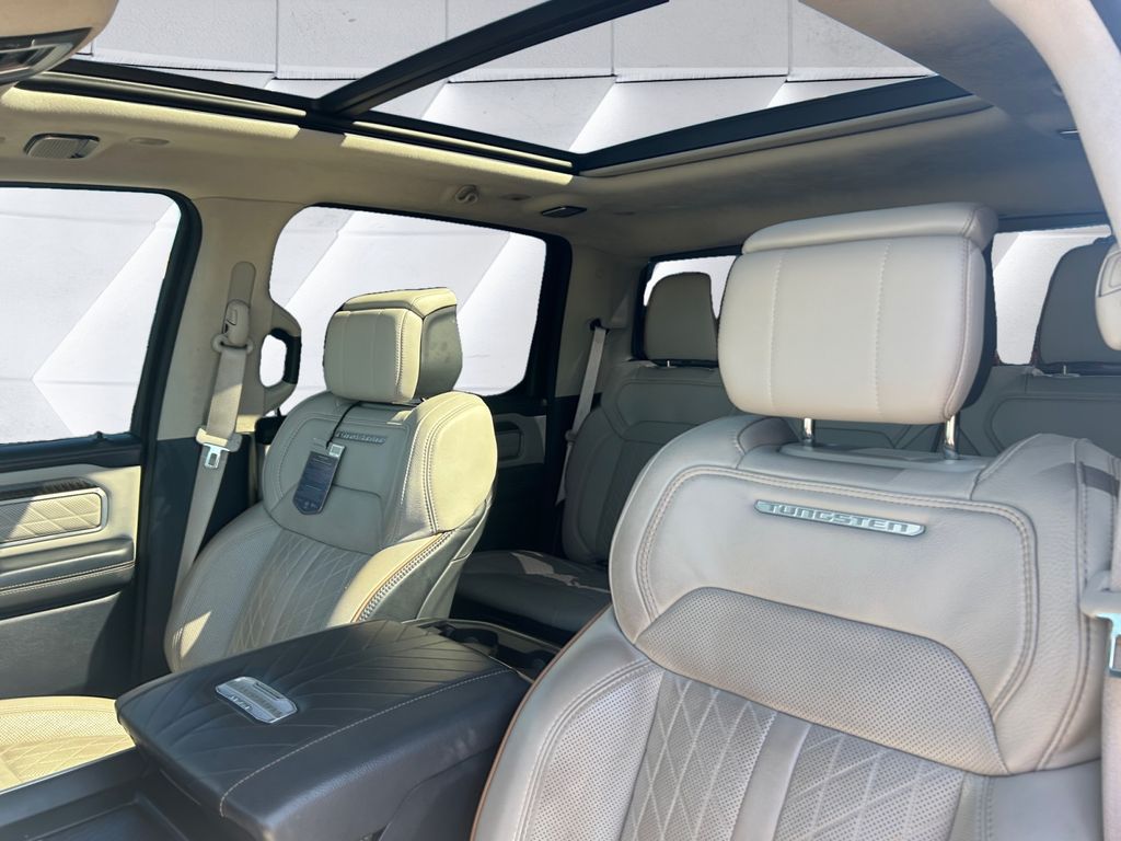 2025 Ram 1500 photo 8