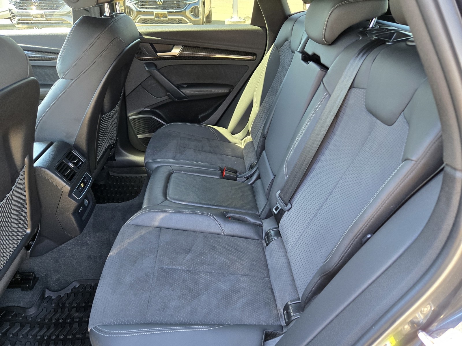 2022 Audi SQ5 Premium Plus photo 9