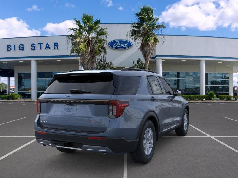 2025 Ford Explorer photo 7
