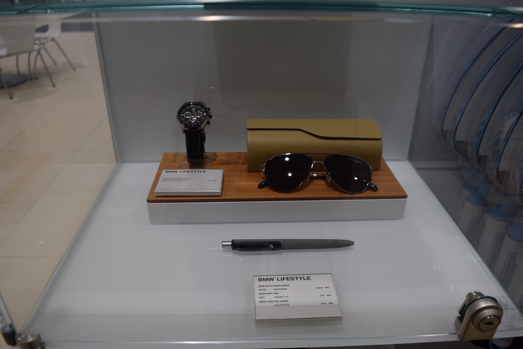 2025 Toyota Camry LE photo 43