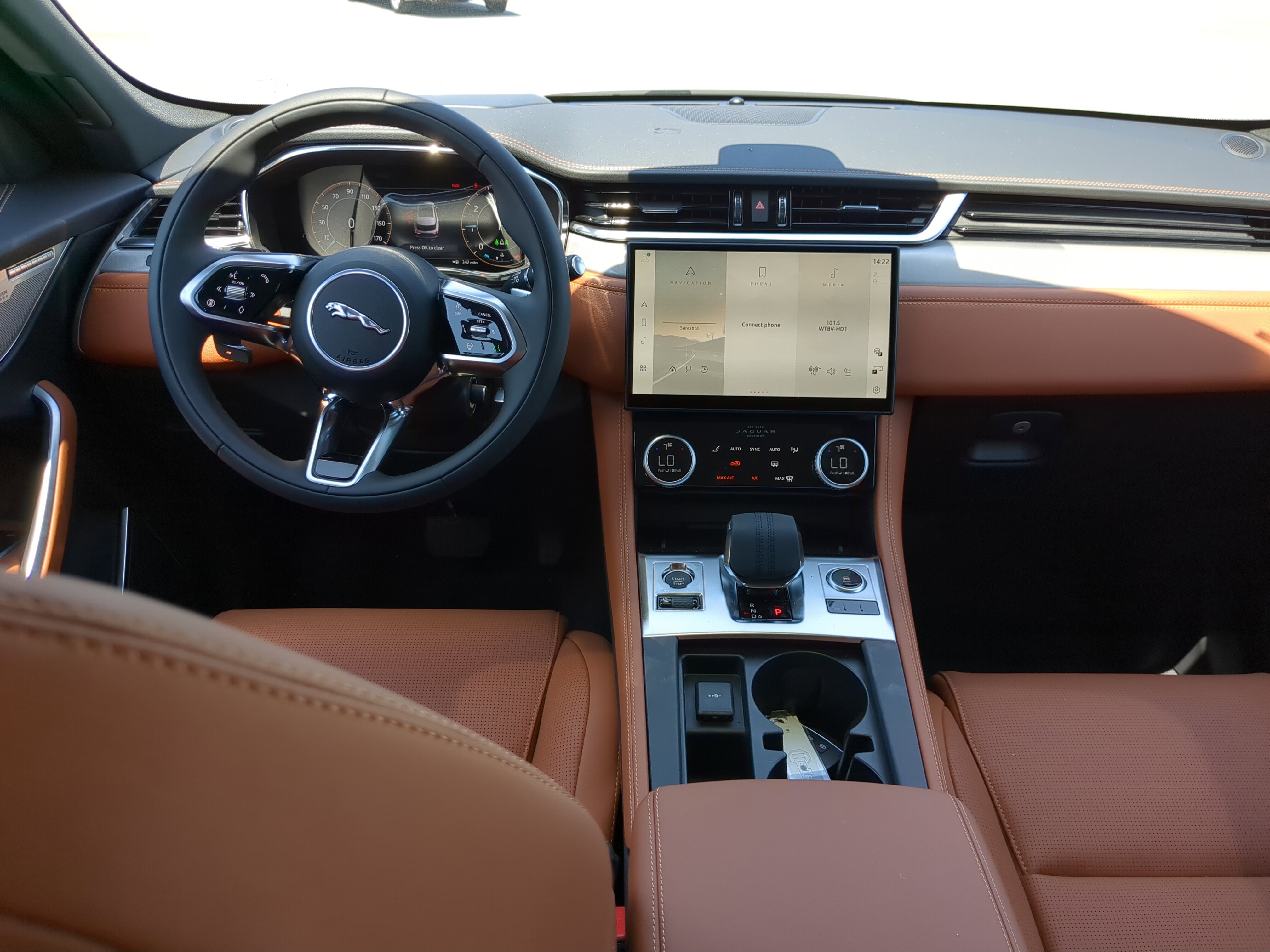 2026 Jaguar F-PACE P400 R-Dynamic S photo 10