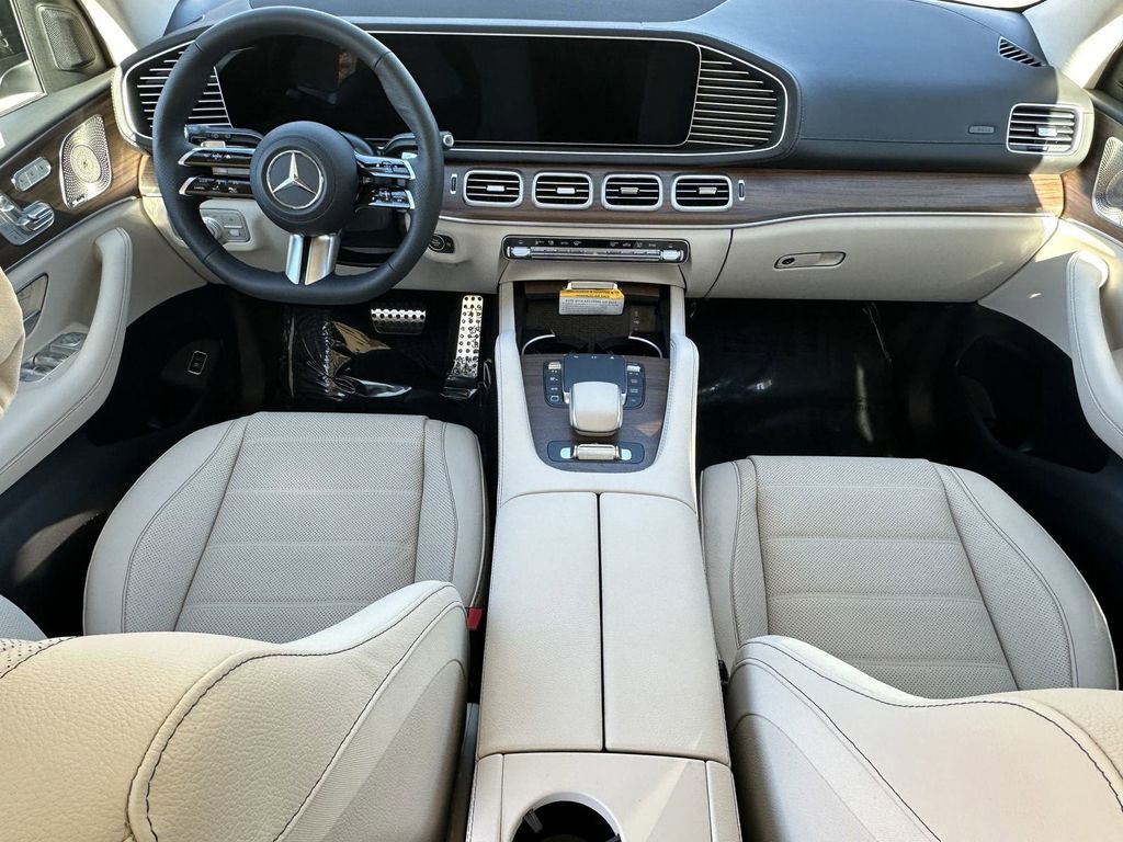 2025 Mercedes Benz GLS 450 4MATIC photo 27