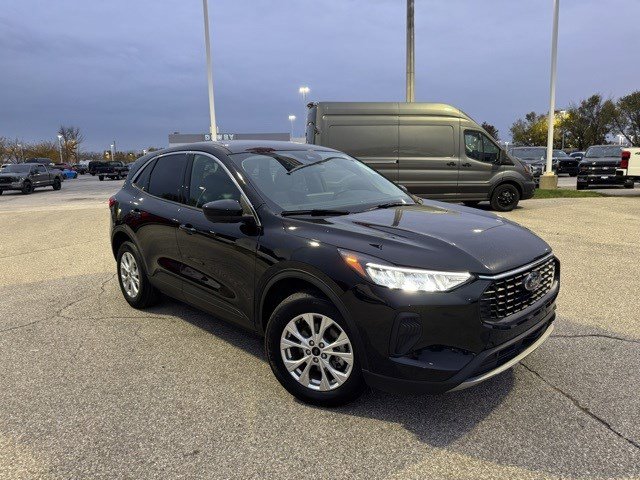 2023 Ford Escape Active's photo