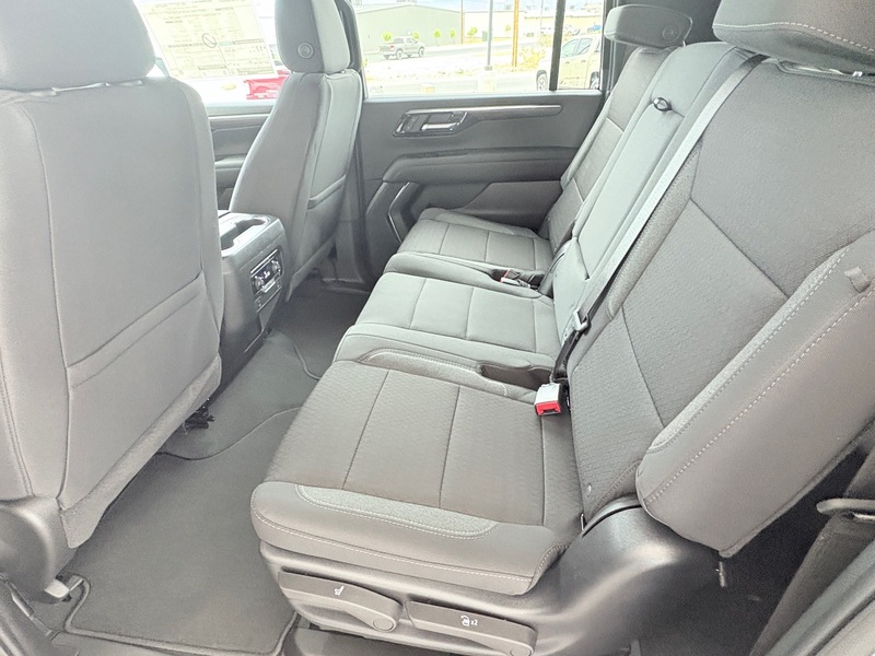 2025 Chevrolet Suburban LS photo 17