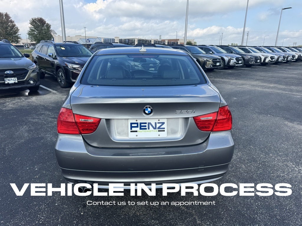 2011 Bmw 328i xDrive SULEV photo 3