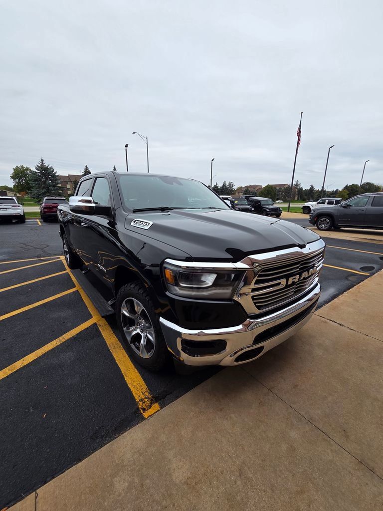 2023 Ram 1500 Laramie photo 3