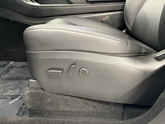 2023 Tesla Model Y Long Range photo 16