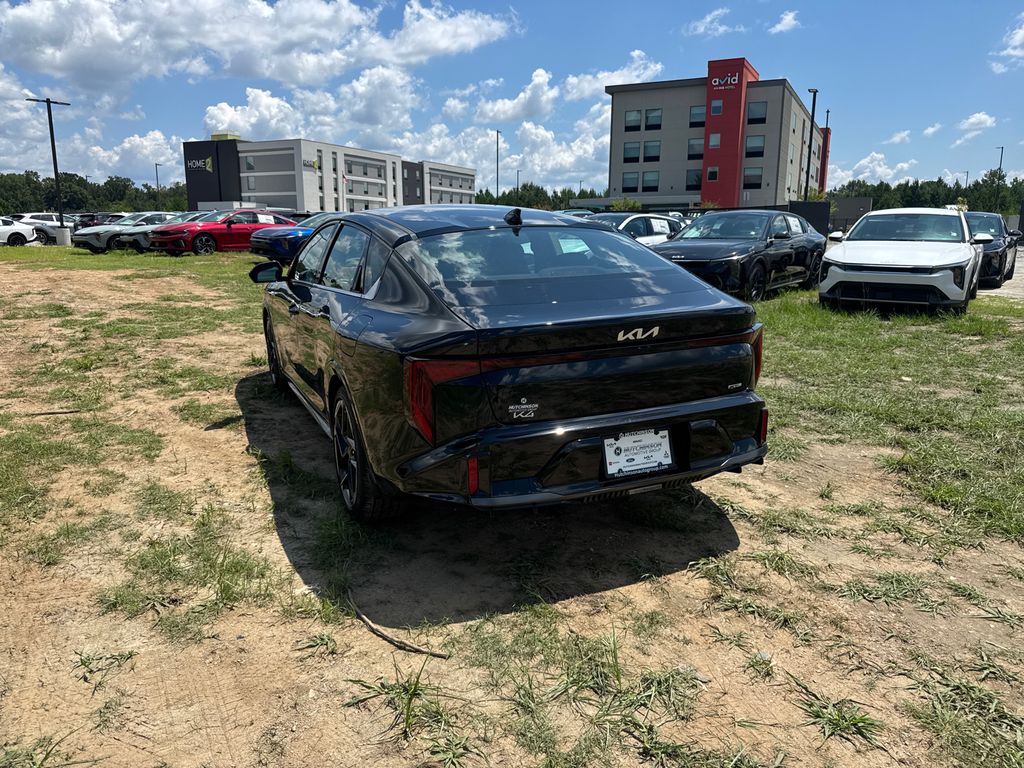 2025 Kia K4 GT-Line photo 5