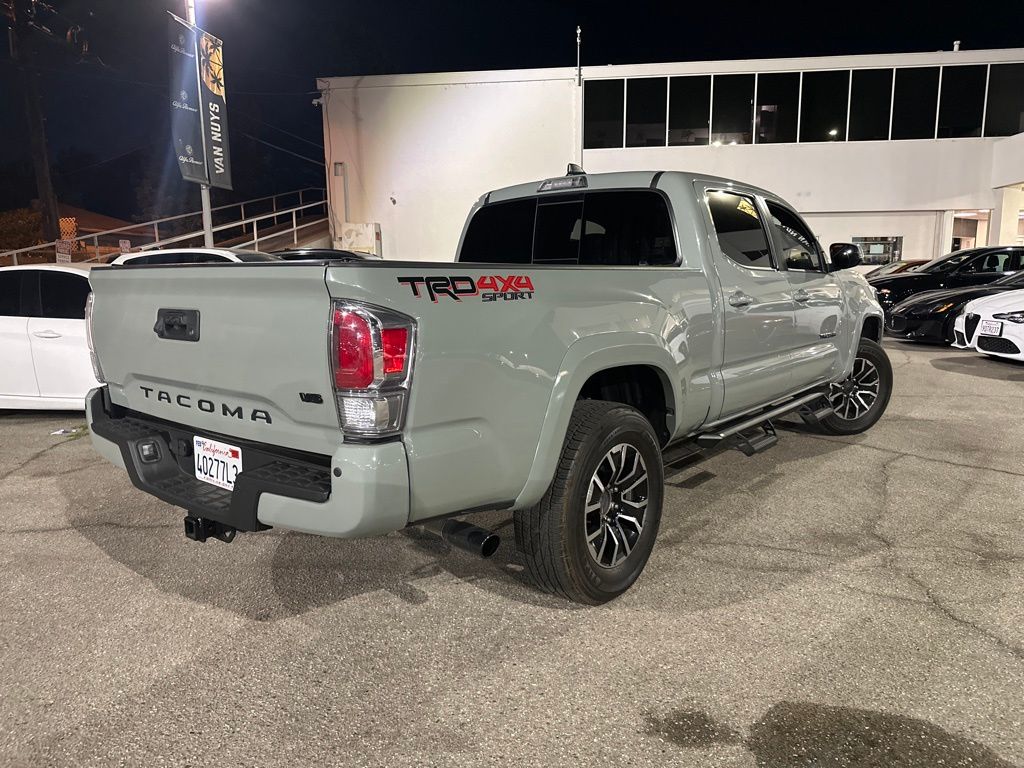 2022 Toyota Tacoma TRD Sport V6 photo 4