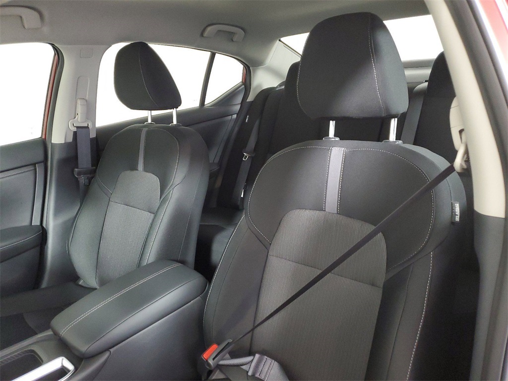 2025 Nissan Sentra SV photo 19
