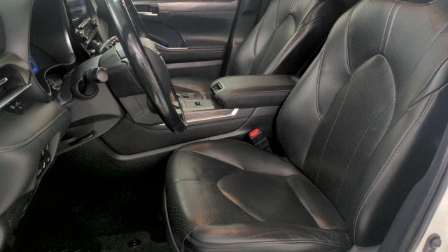 Used 2021 Blizzard Pearl Toyota Hybrid Limited image 14