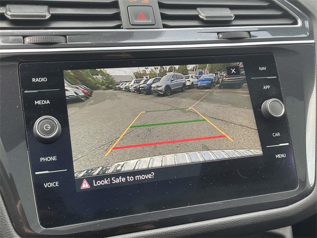 2022 Volkswagen Tiguan SEL Premium R-Line photo 21