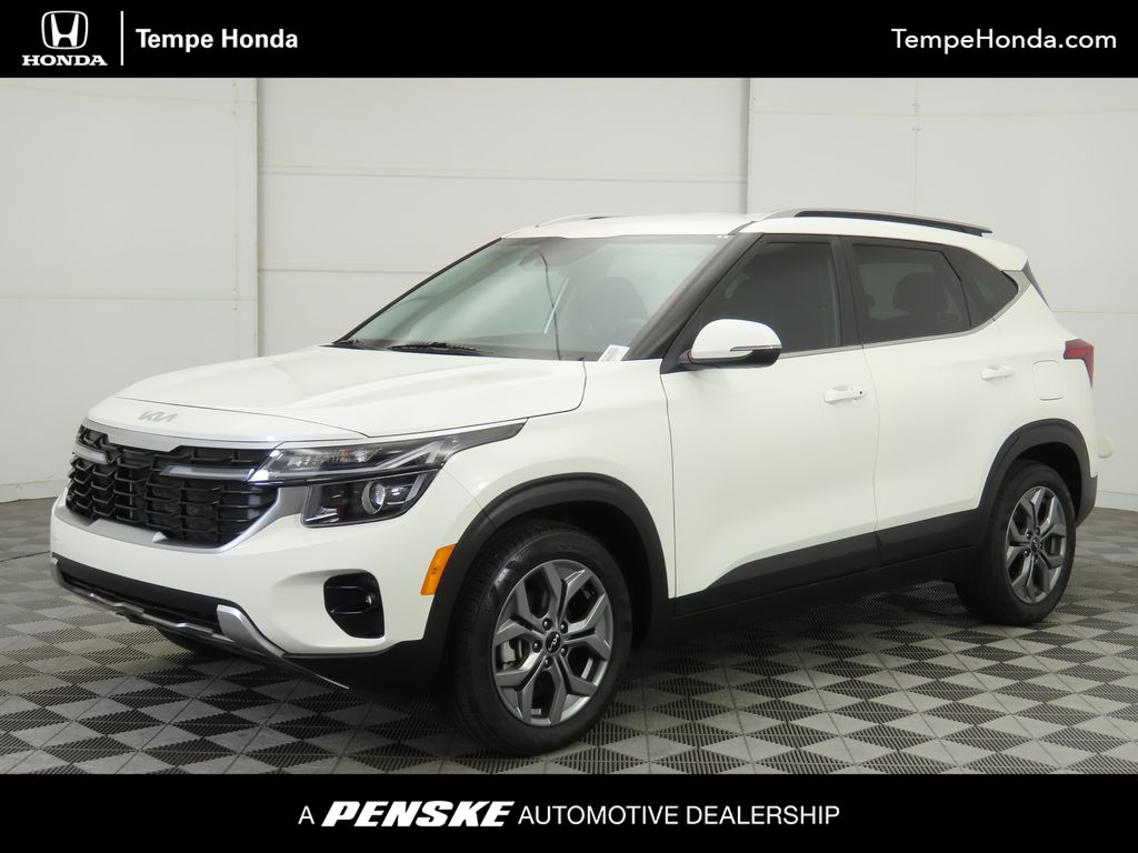 2024 Kia Seltos S's photo