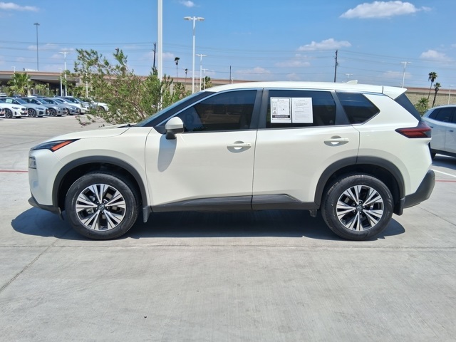 2023 Nissan Rogue SV photo 3