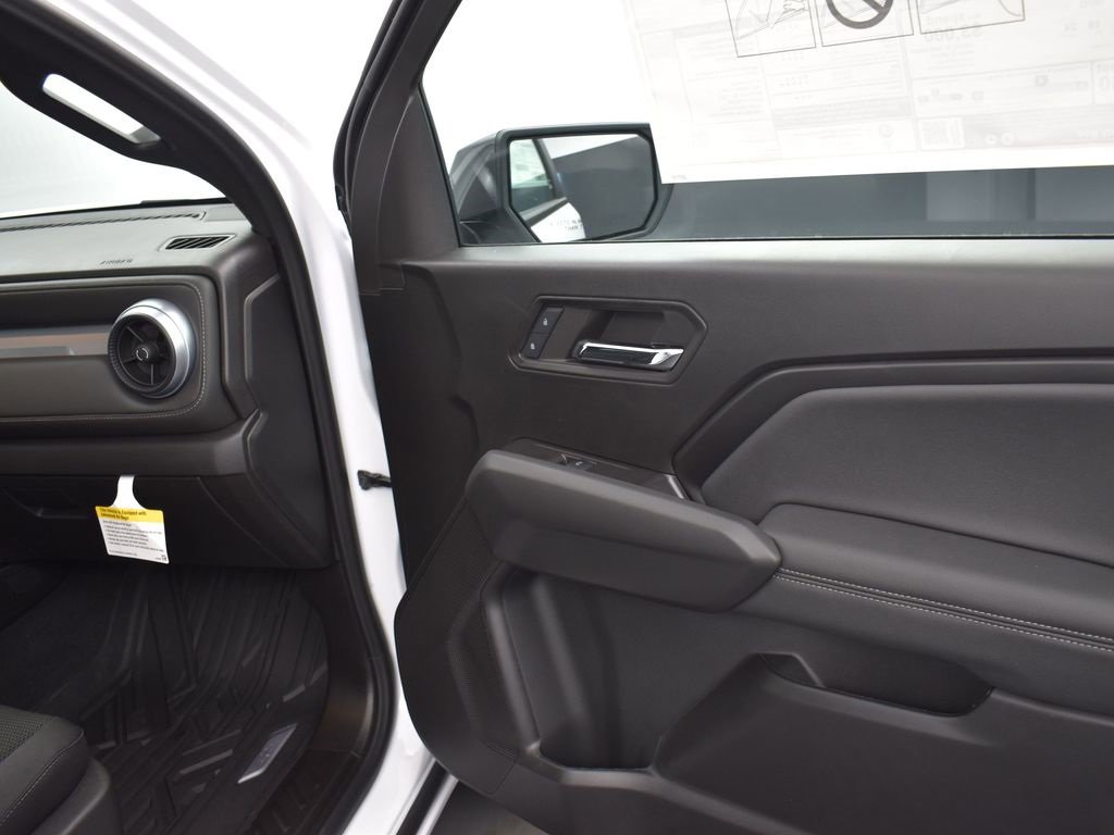 2024 Chevrolet Colorado LT photo 24