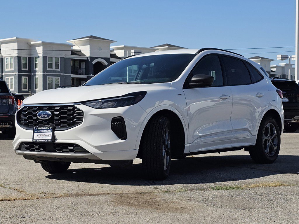 2023 Ford Escape ST-Line photo 12