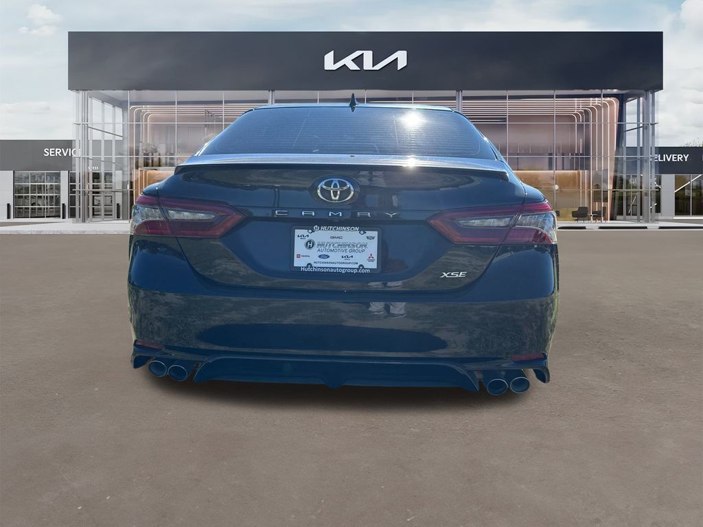 2021 Toyota Camry XSE photo 4