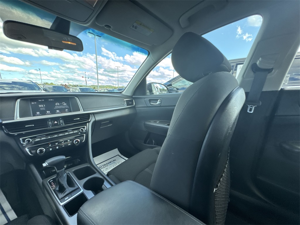 2019 Kia Optima LX photo 11