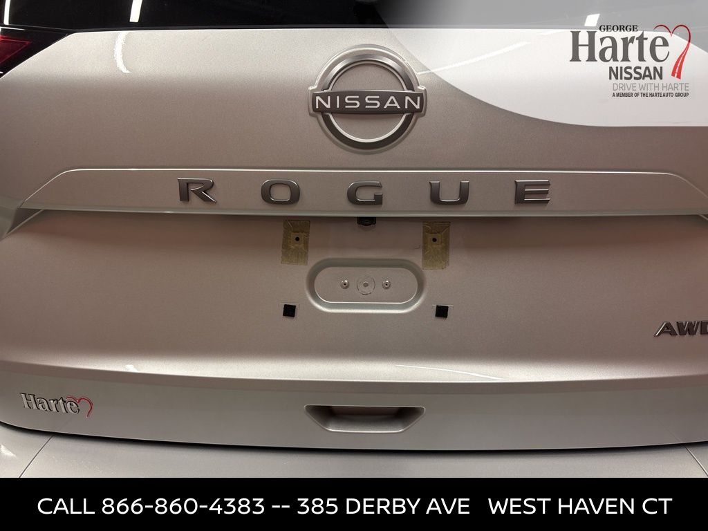 2025 Nissan Rogue SV photo 33