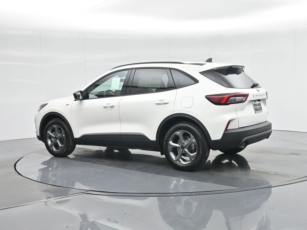 2025 Ford Escape Hybrid ST-Line