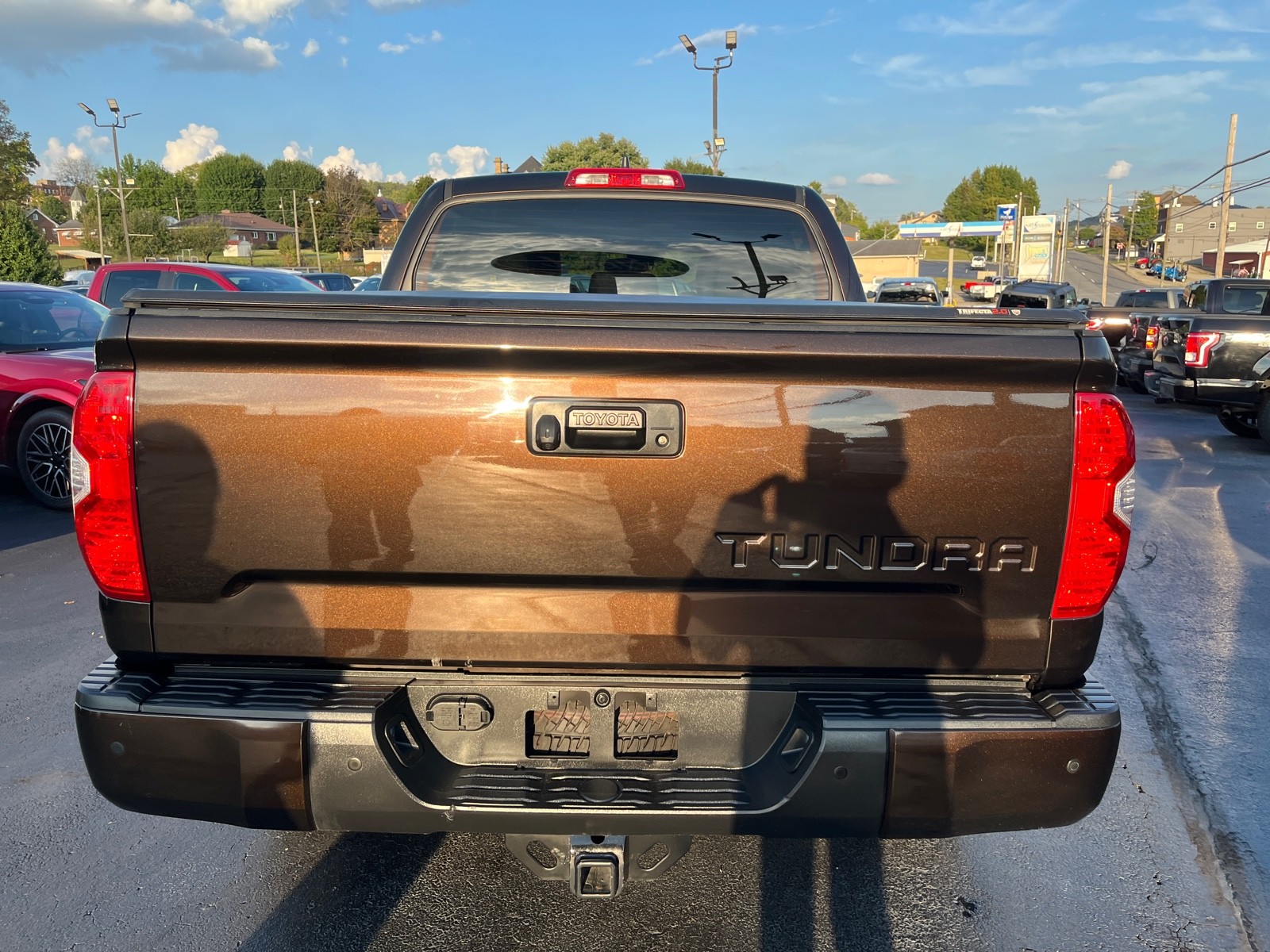 2020 Toyota Tundra Limited Grade photo 3