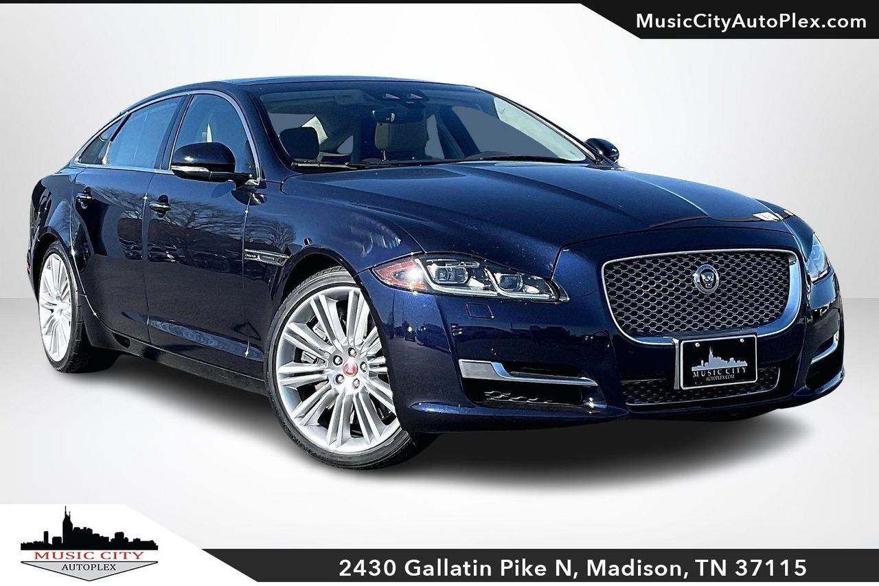 2019 Jaguar XJ Base's photo