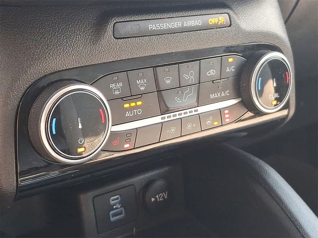 2022 Ford Escape SE Hybrid photo 24