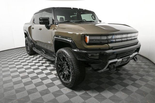 2026 GMC HUMMER EV 2X's photo